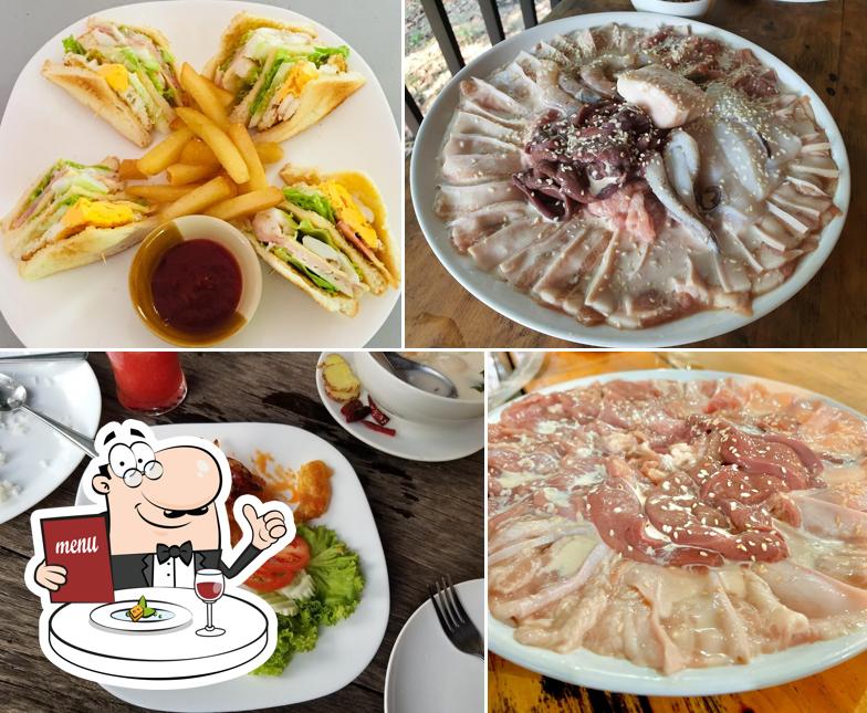 ร้านแสงจันทร์ หมูกะทะ food&drink