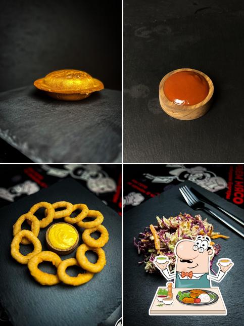 Блюда в "Смокер Мит"