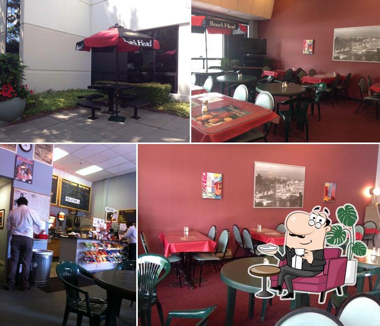 Lori's Deli & Espresso