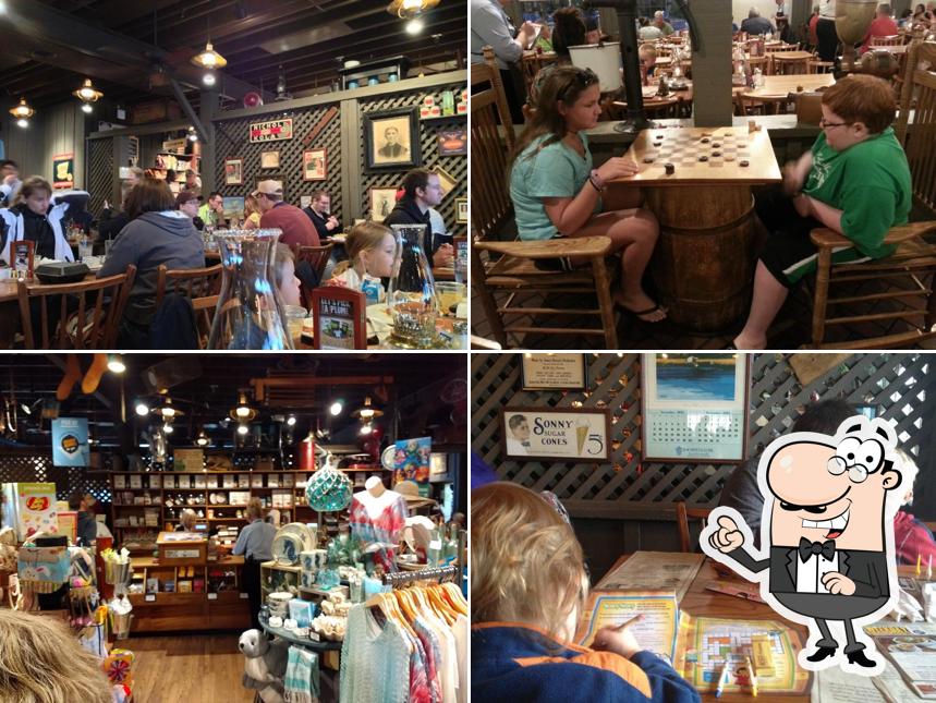 Cracker Barrel Old Country Store
