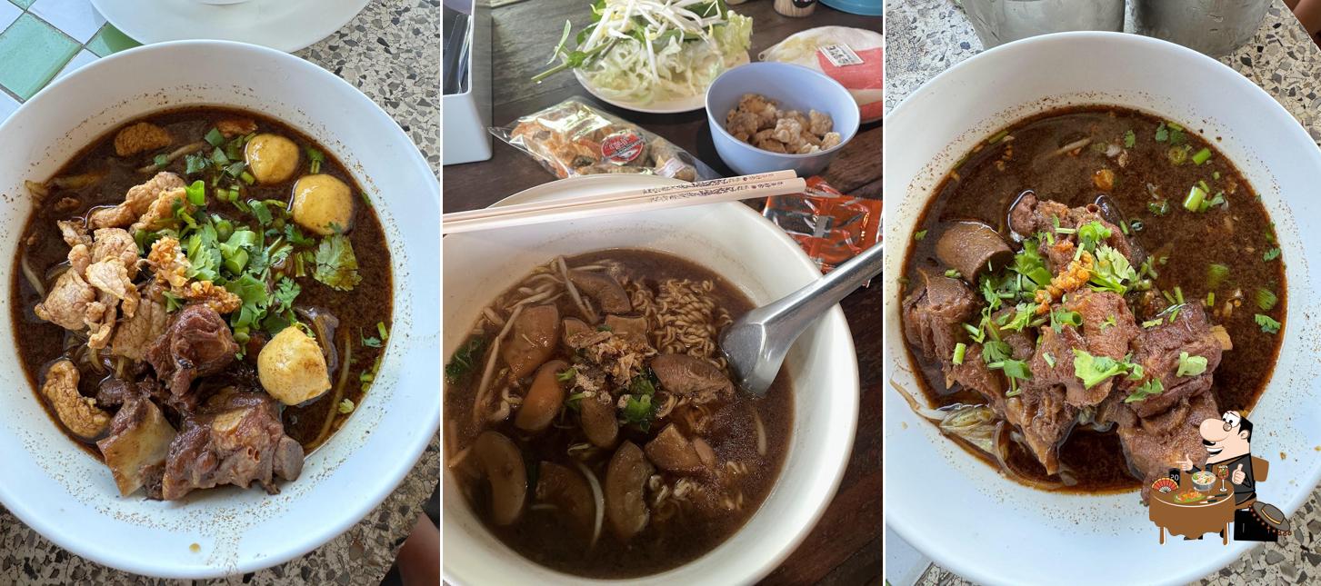 ร้านดีเด็ดหมูตุ๋นอาหารตามสั่ง