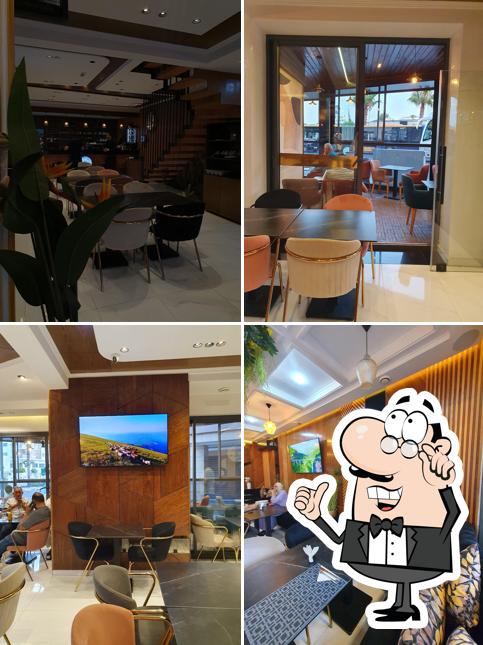 Relish : Café & Restaurant