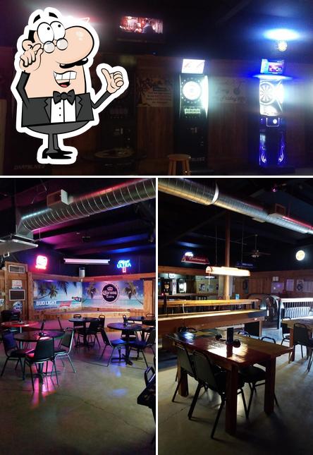 The Palms Lounge