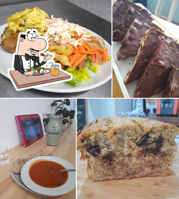 Sandwiched Inn Cafe And Snack Bar