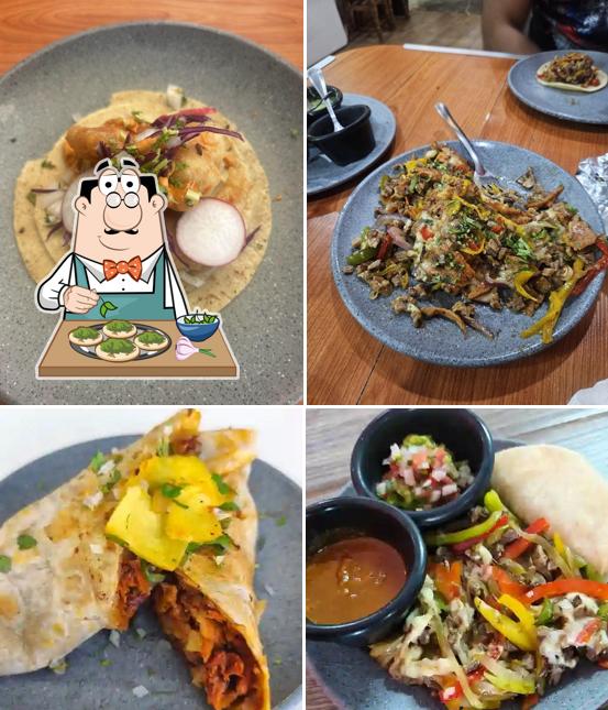 El Mercadito Quesabirrias & Tacos