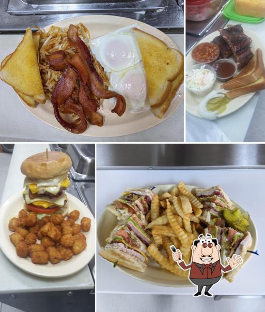 Mak's BBQ & BURGERS