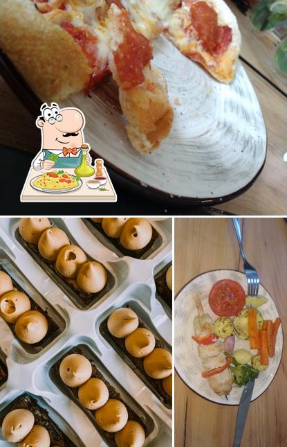 Еда в "Time Out Coffee"