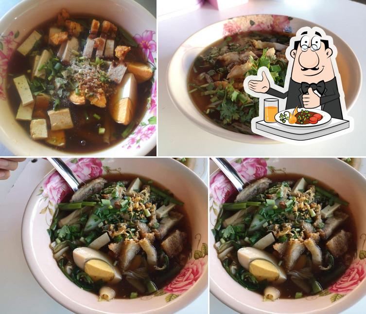 ร้านสุดยอดก๋วยจั๊บอาหารตามสั่ง