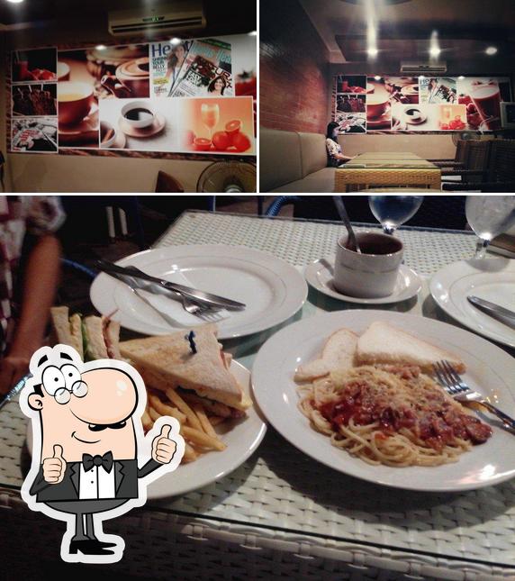 Azul Restaurant
