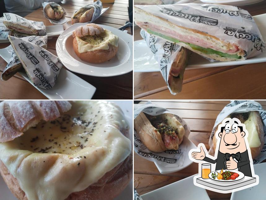 Puccia Sandwich Y Charcutería
