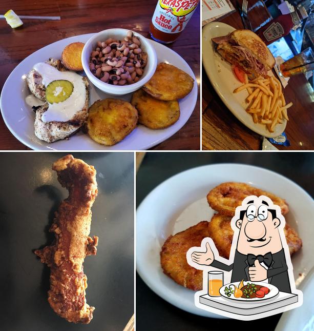 Oak Hill Bar & Grill