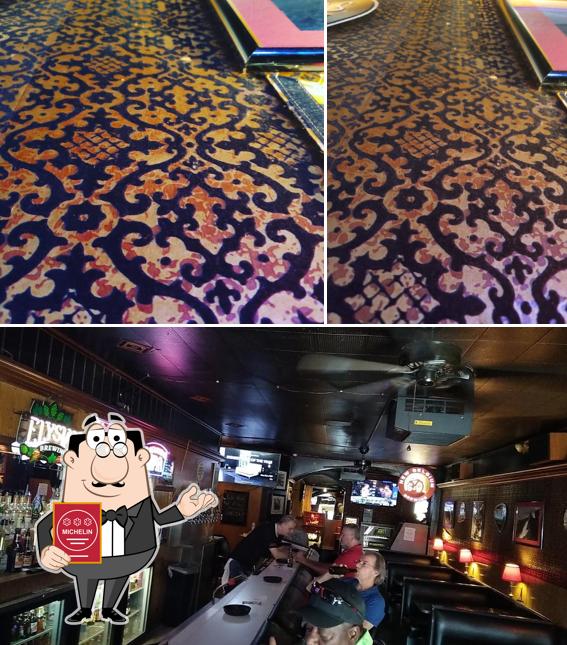 Riggs Lounge