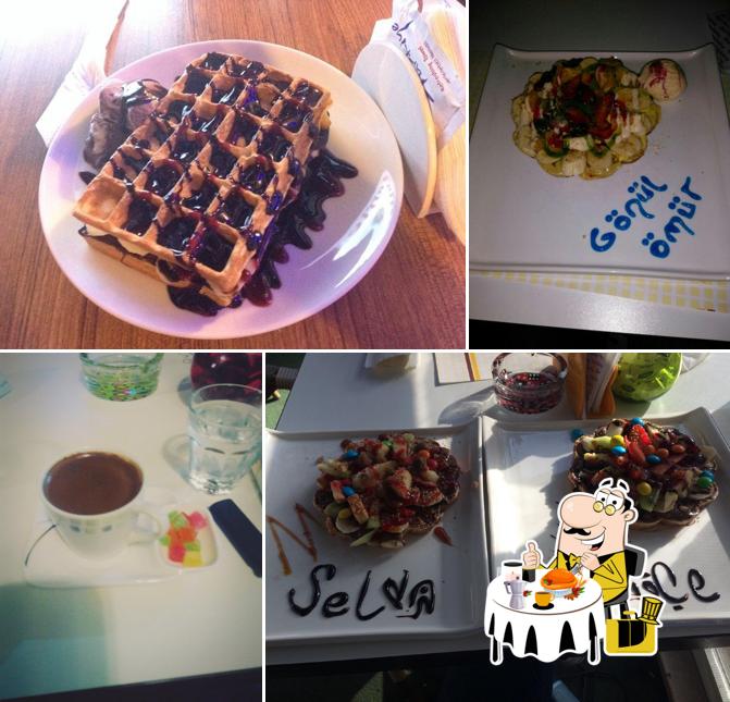 Waffle Kafe