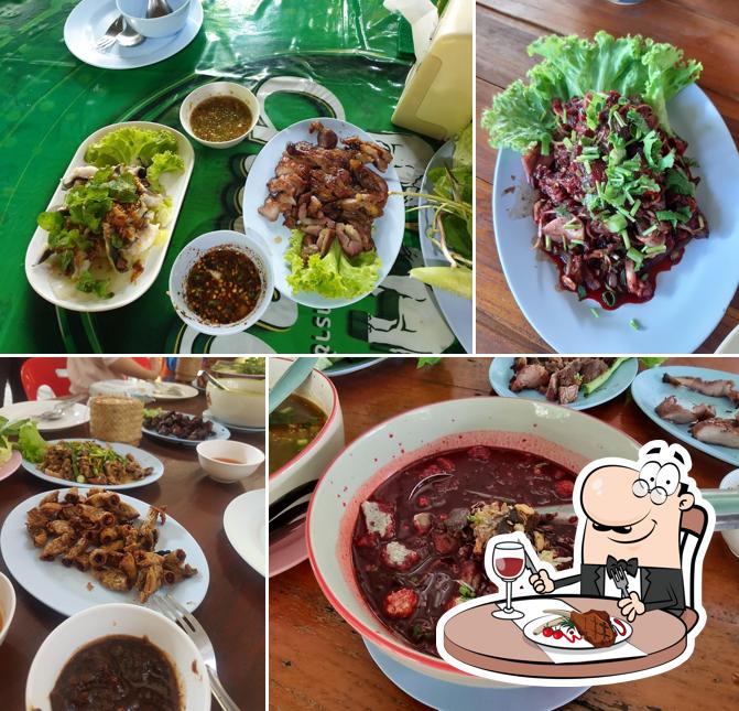 ร้านลาบลำปาง แม่เมาะ