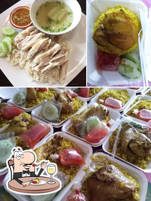 ข้าวมันไก่ ป้าเขียว
