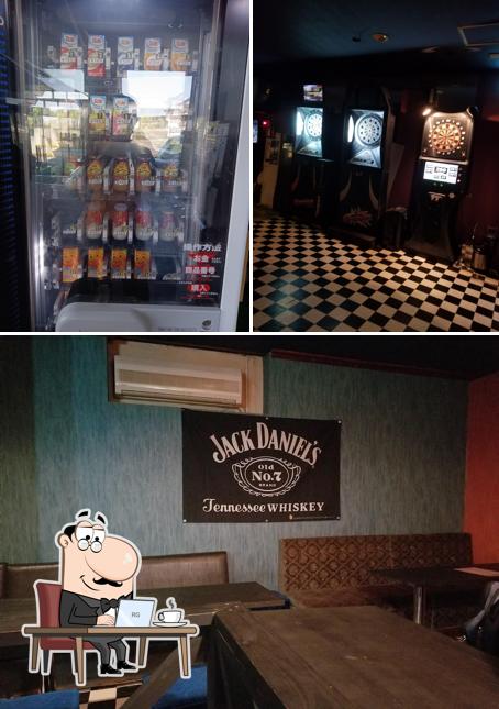 K's bar