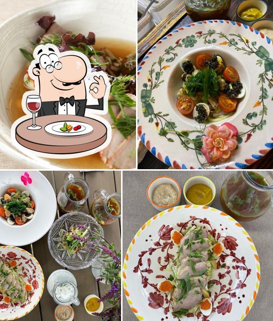 Еда в "Русском Подворье"