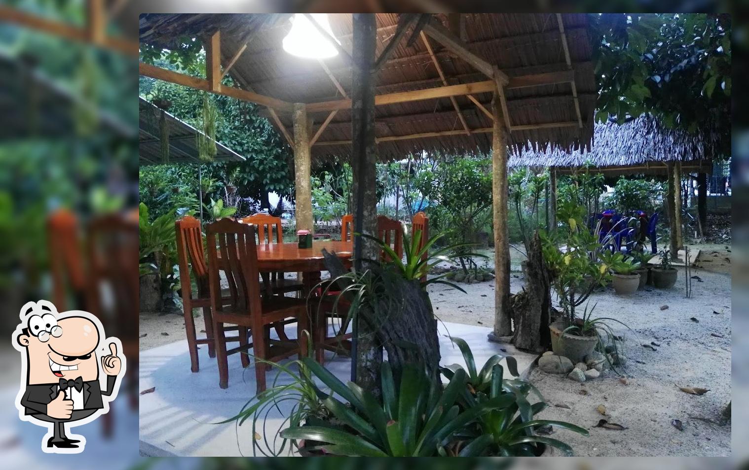 ร้านอาหารพื้นเพ