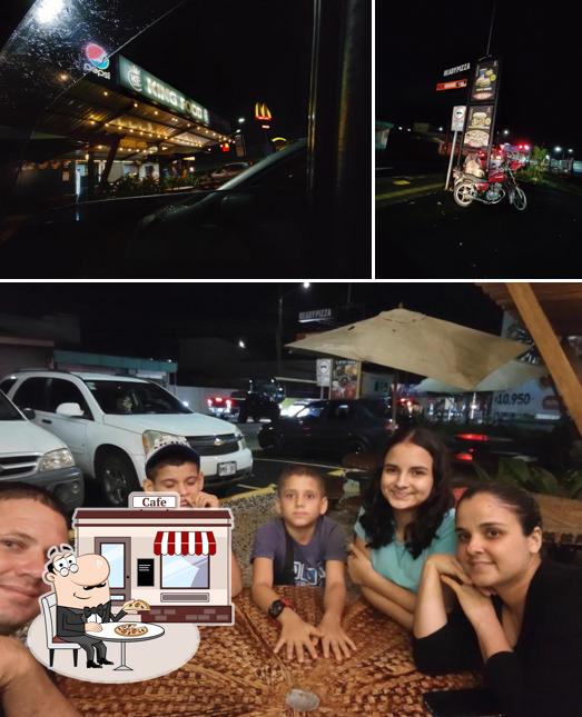 Ready Pizza • San Roque