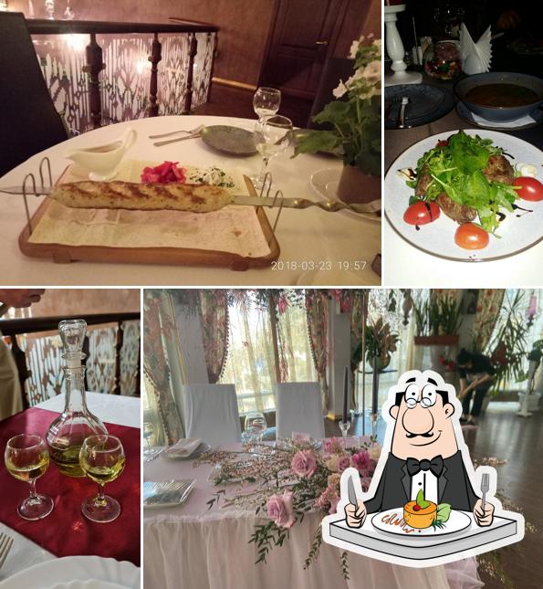 Еда в "Луанже Кафе Тифлисе"