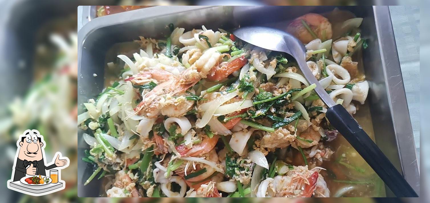 ครัวป้าแดง​ แม่ลา