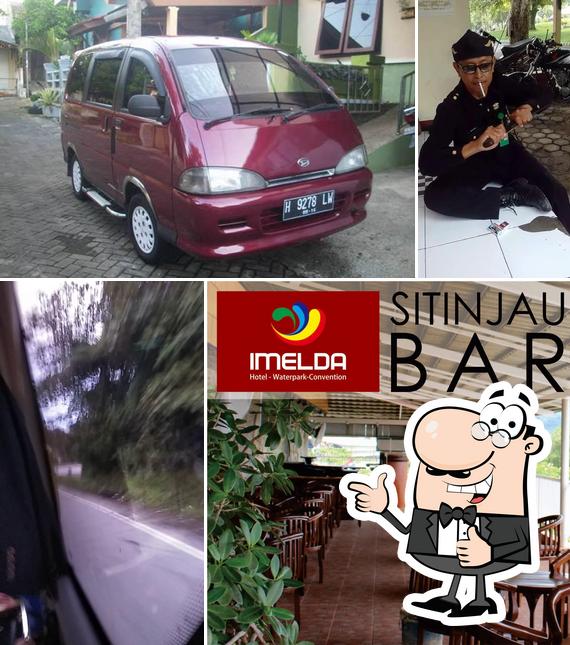 SITINJAU BAR