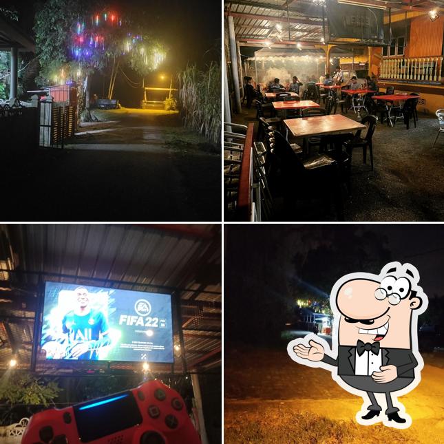 Double Ace Cafe (D'Ace Cafe)
