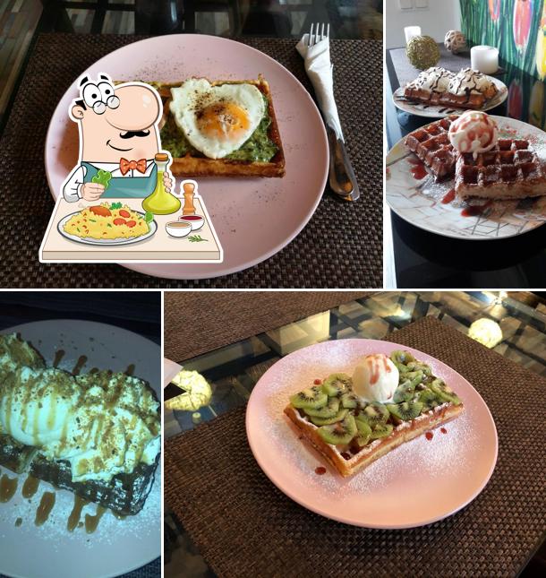 Блюда в "Кофе и Вафли"