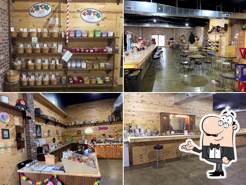 Candyland Cottage & Ice Cream Shoppe