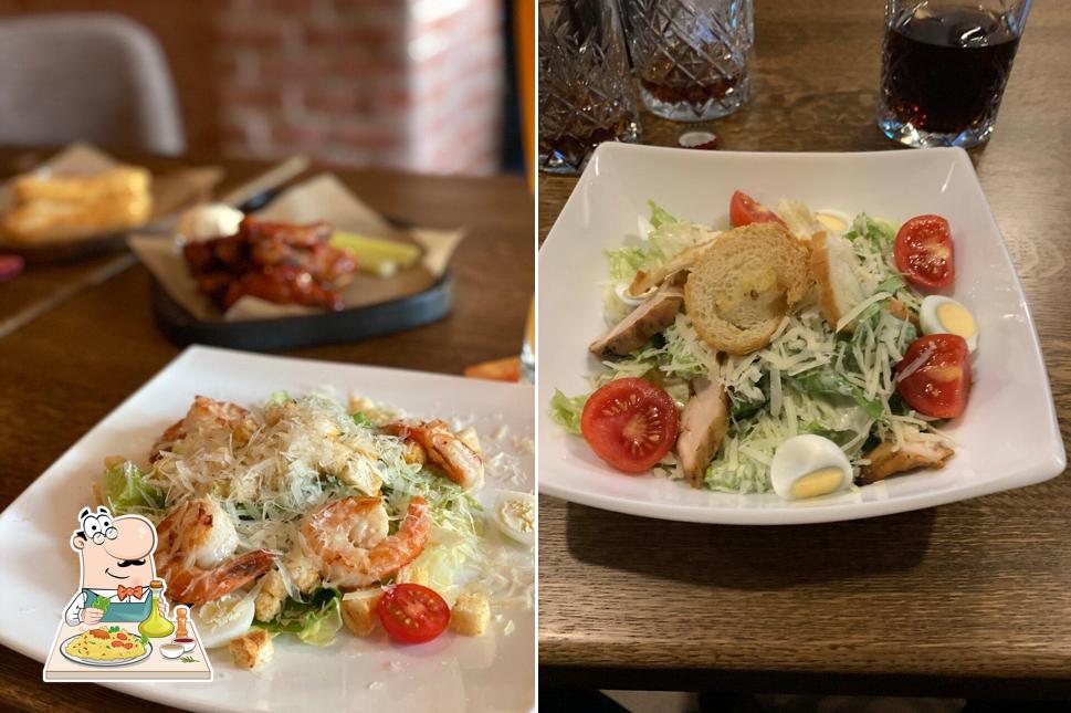 Еда в "Aquarium"