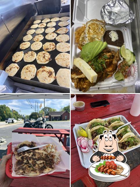 Lobos tacos y pupusas 2