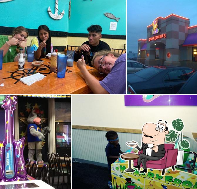 Chuck E. Cheese