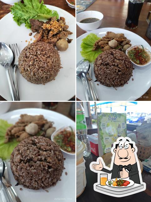 แม่ลูกชิ้นก๋วยเตี๋ยวเรือ-สาขา6