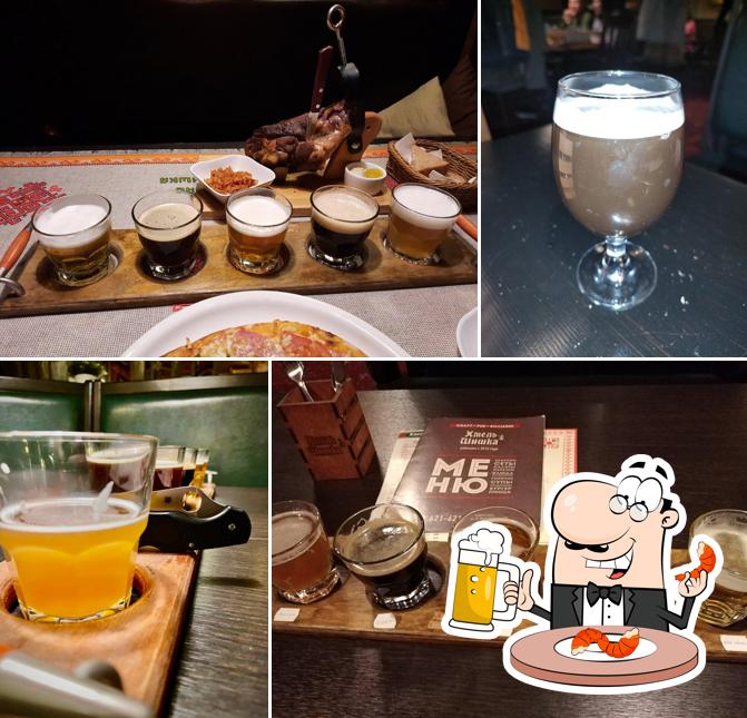 Насладитесь стаканом темного или светлого пива