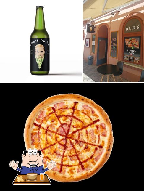 Rud's pizza