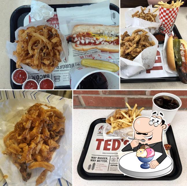 Ted's Hot Dog