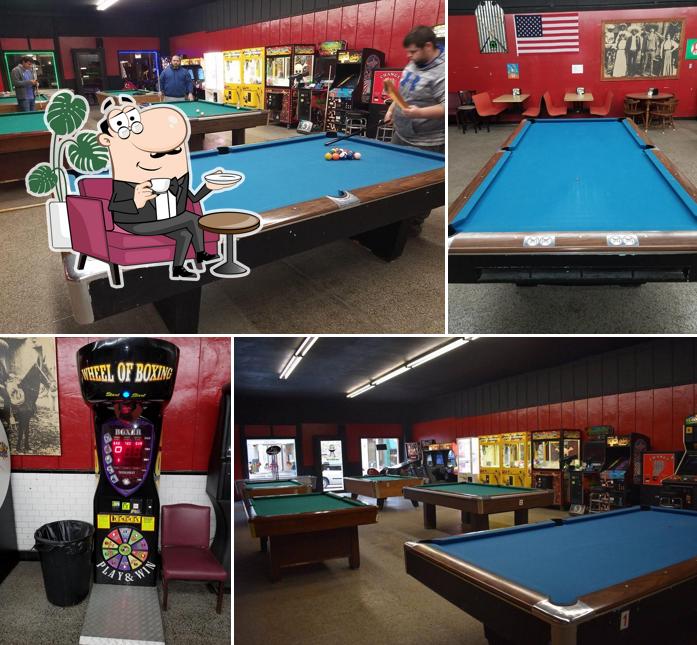 1 UP Game Room -n- Grill