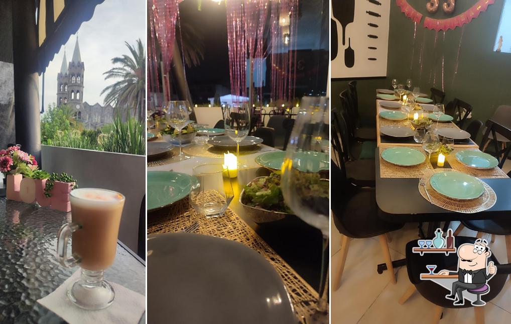 Terraza, café y cocina.
