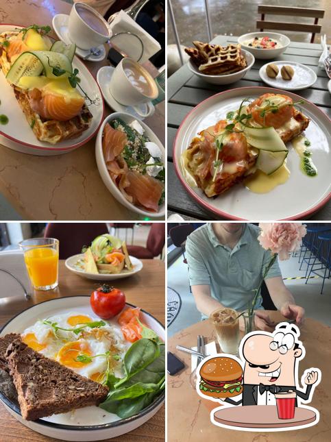 Отведайте гамбургеры в "Салюте"