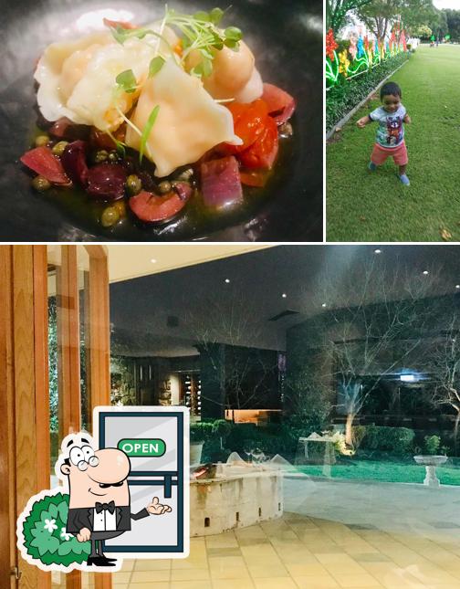 Elements Bar & Dining
