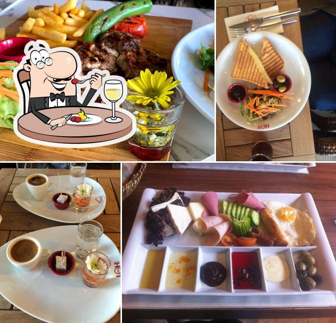 Hotpoint Cafe & Restaurant