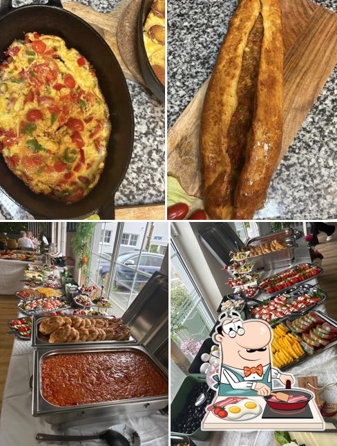 Peri's Cafe