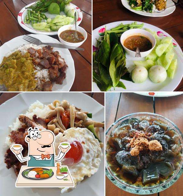ข้าวแดงแกงใต้ @สวี
