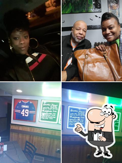 Club 77 Bar & Grill