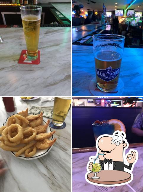 Mr. Lucky's Pub