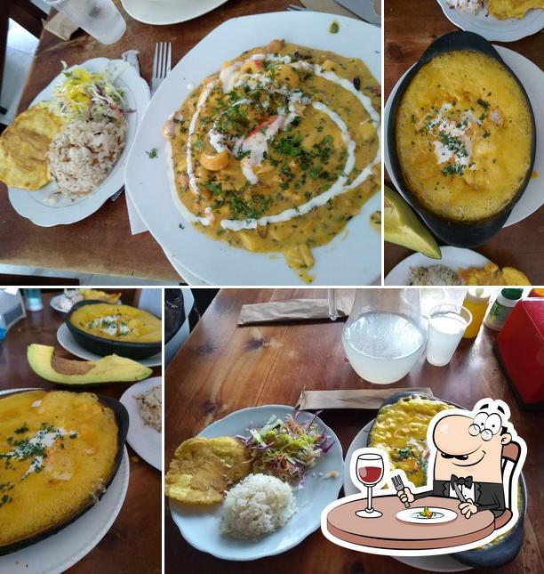 Restaurante y Cevichería Ballena Azul