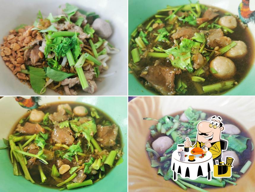 ก๋วยเตี๋ยวเนื้อ