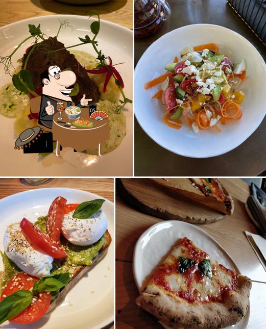 Еда в "Моне"