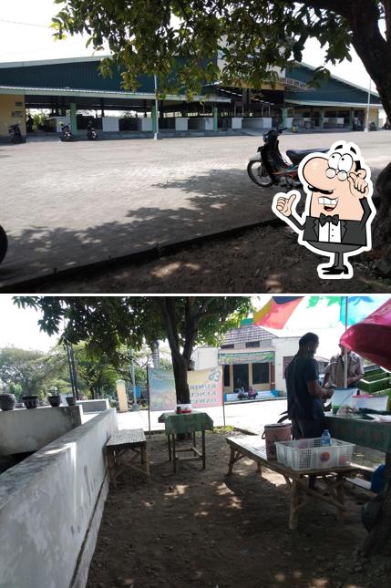 Es dawet rest area pasar ngrawan TEMBELANG (500meter) dari pintu tol jombang