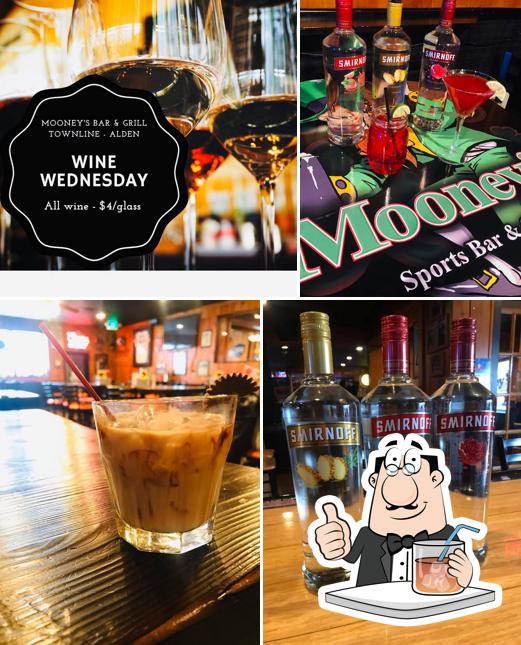 Mooney's Sports Bar & Grill